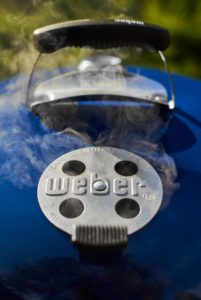 Weber 22 Inch Master-Touch Kettle Deep Ocean Blue Damper Smoke