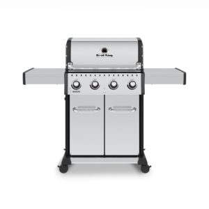 Broil King Baron S420 PRO Gas Grill Front View Closed