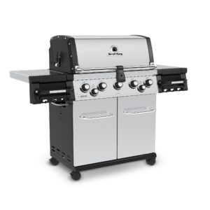 Broil King Regal S590 PRO Side View 2 Closed