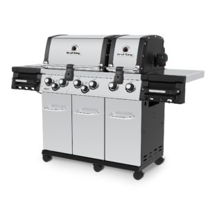 Broil King Regal S690 PRO IR Side View 1 Closed